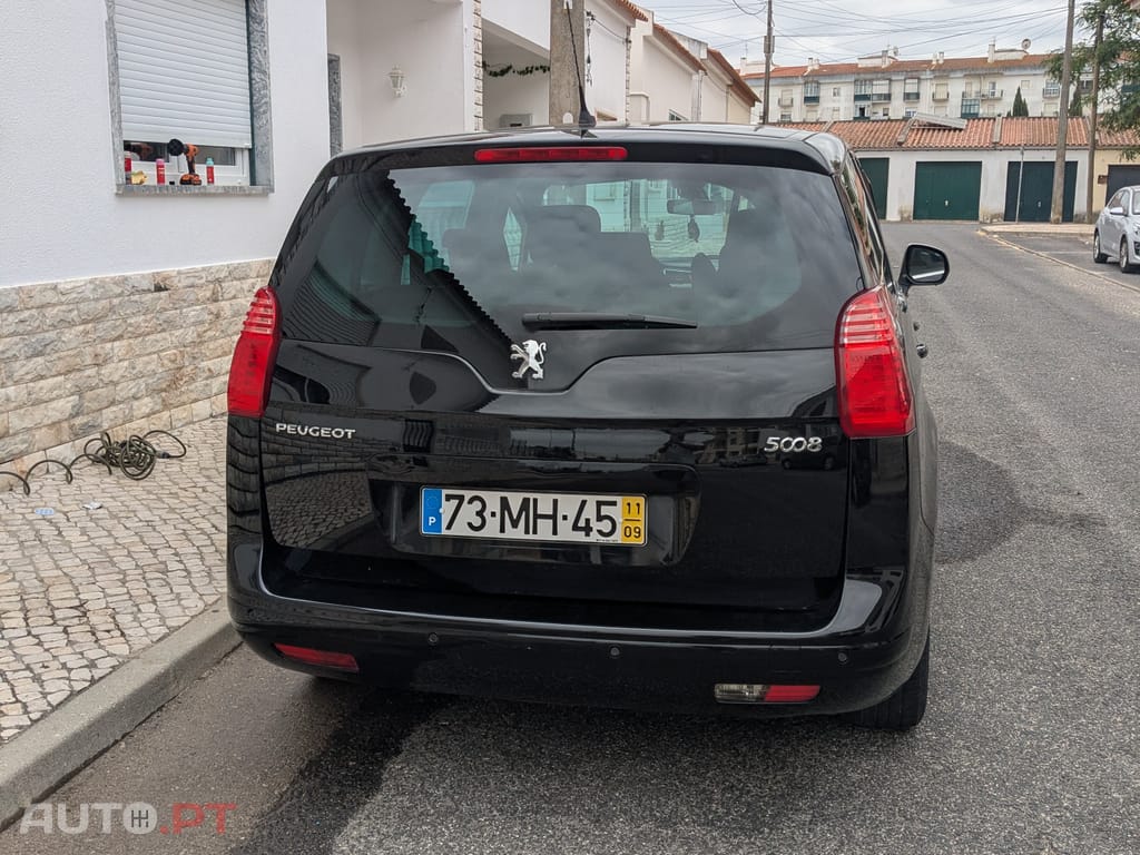 Peugeot 5008 Tech-run