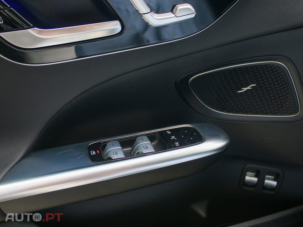 Mercedes-Benz C 300 e 9G-TRONIC Edition AMG Line