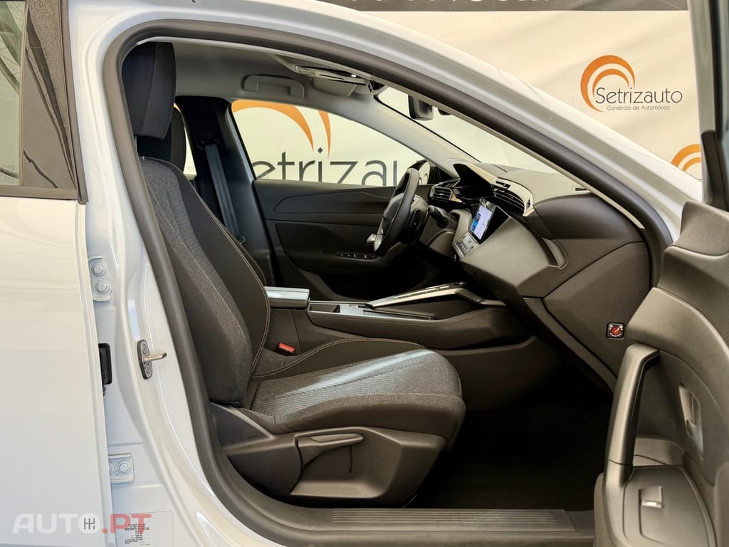 Peugeot 308 SW 1.2 Hybrid Style e-DCS6