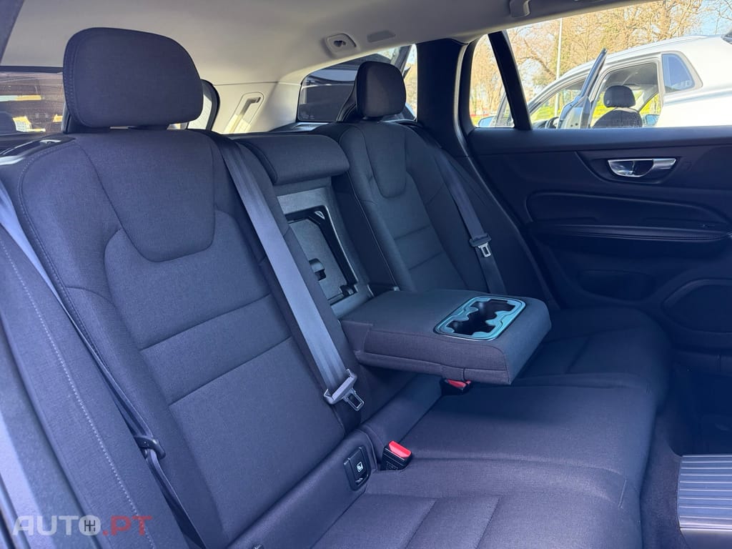 Volvo V60 2.0 T6 AWD TE Inscription Expression