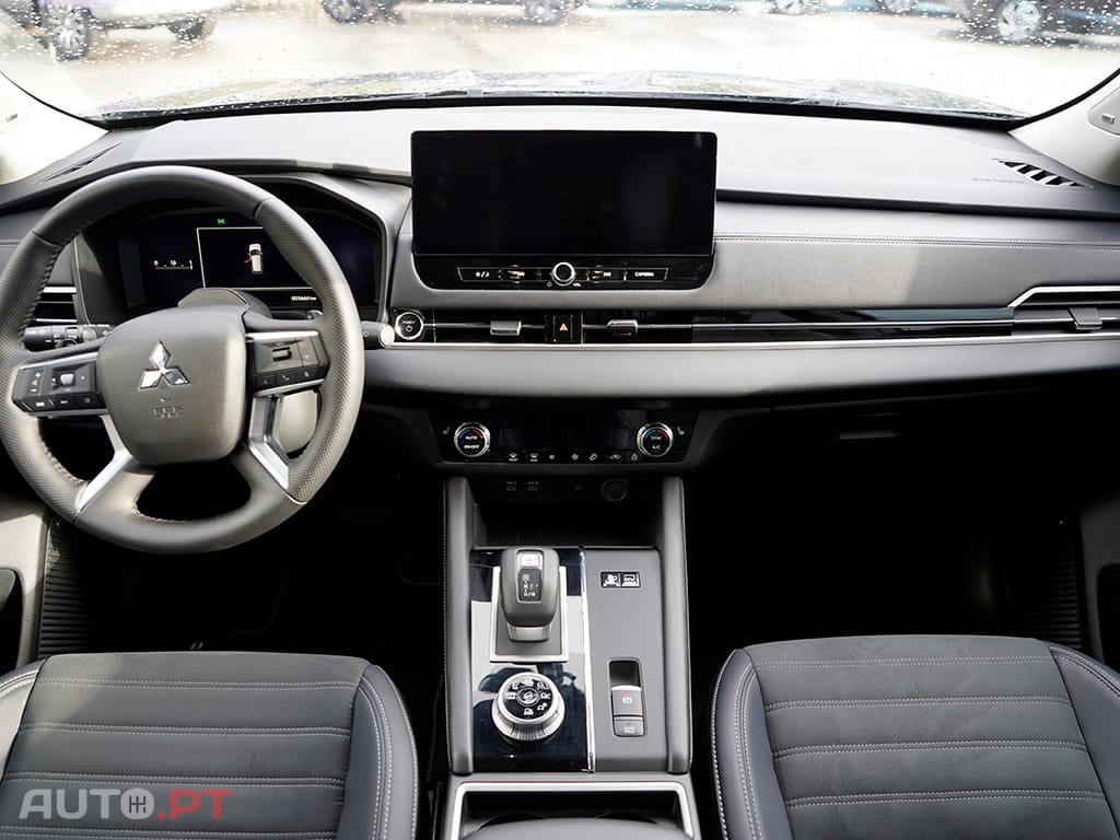 Mitsubishi Outlander Outlander 2.4 PHEV Intense