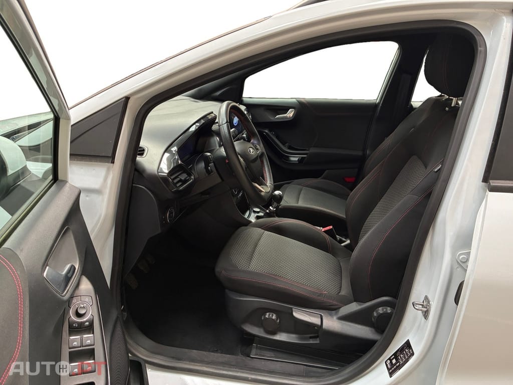 Ford Puma 1.0 EcoBoost mHEV ST-Line