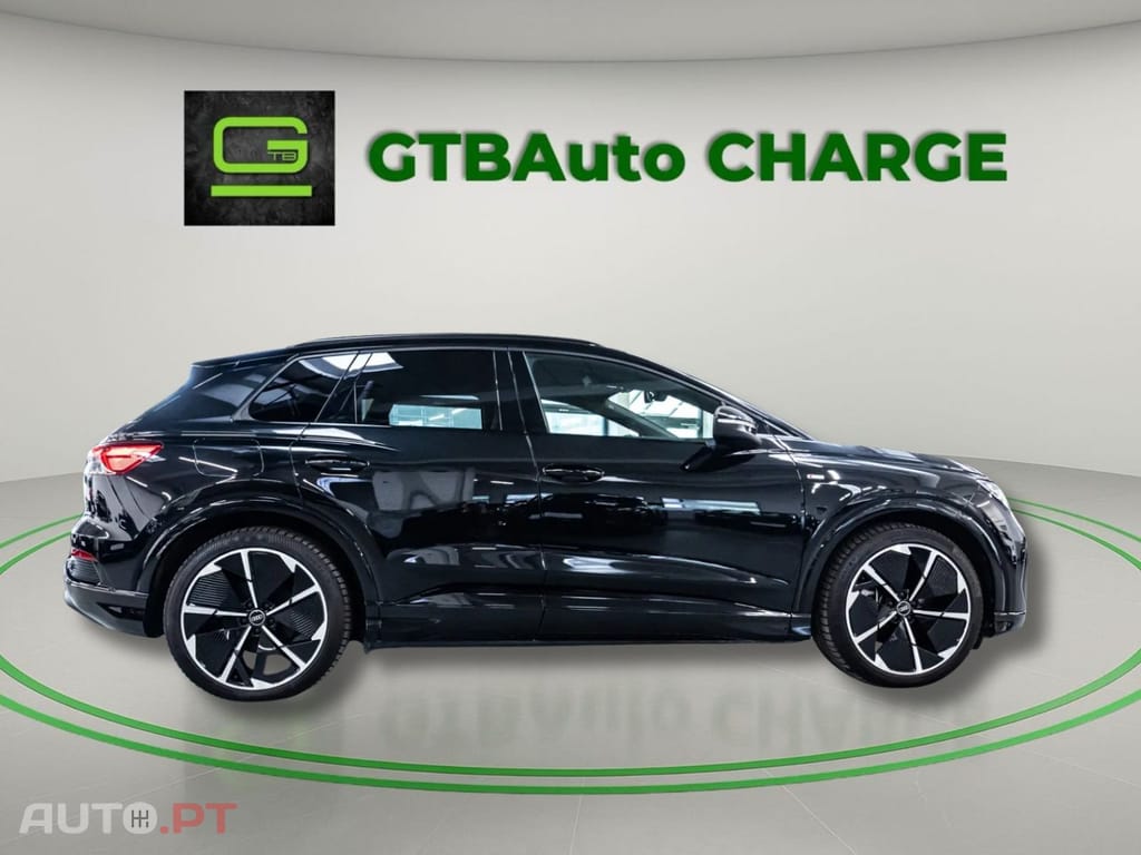 Audi Q4 E-Tron I.V.A DEDUTIVEL 55 S LINE BLACK