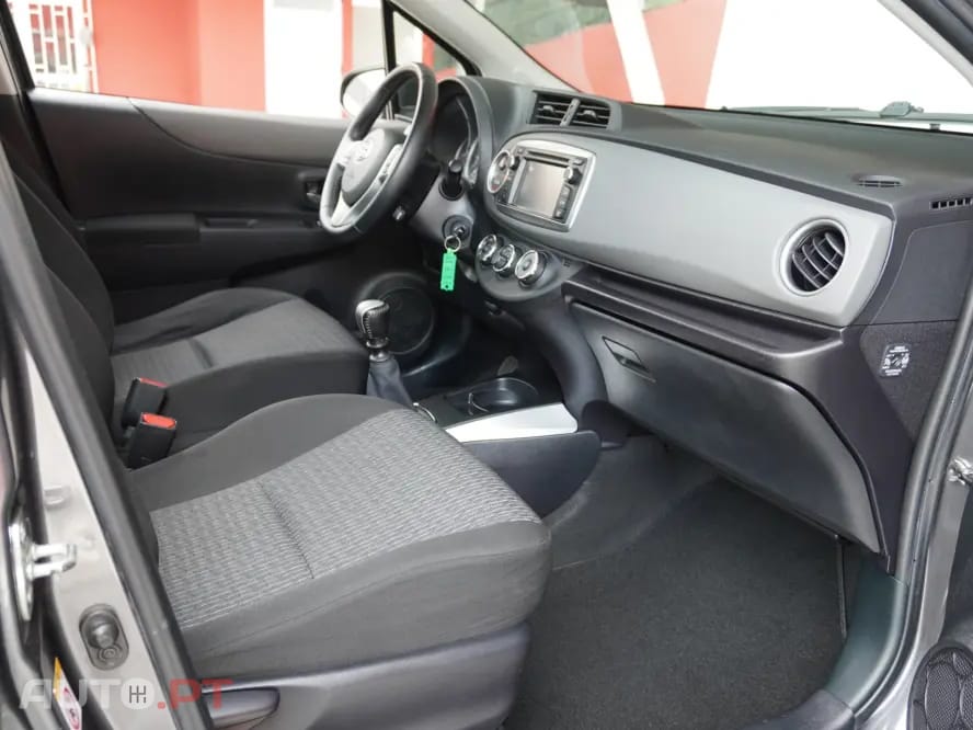 Toyota Yaris 1.4 D-4D ACtive+AC 99g