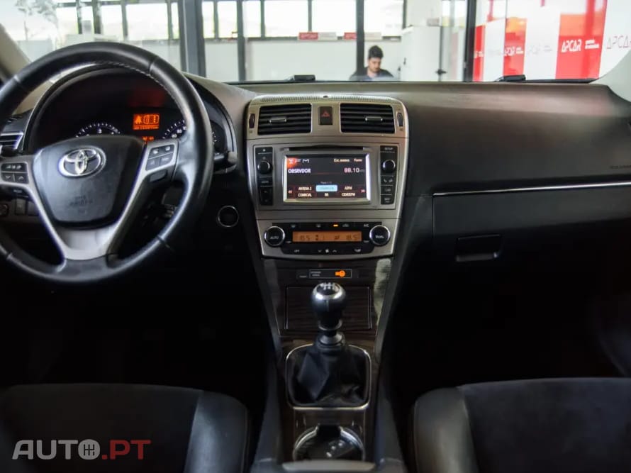 Toyota Avensis SD 2.0 D-4D Exclusive