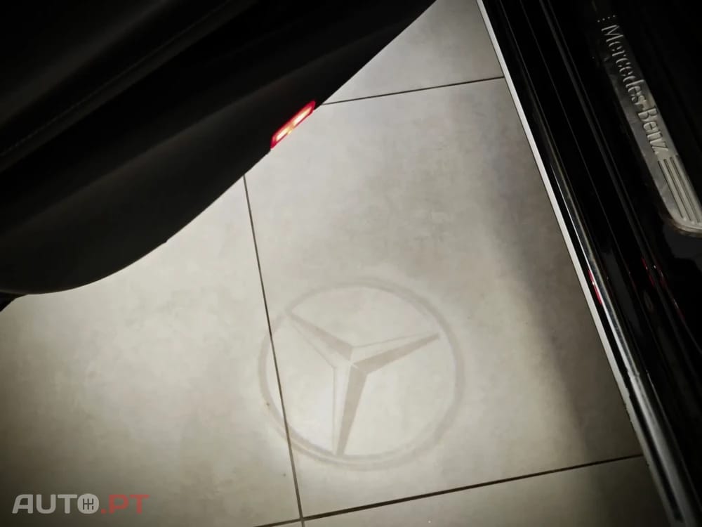 Mercedes-Benz E 220 Exclusive — fotografia 25