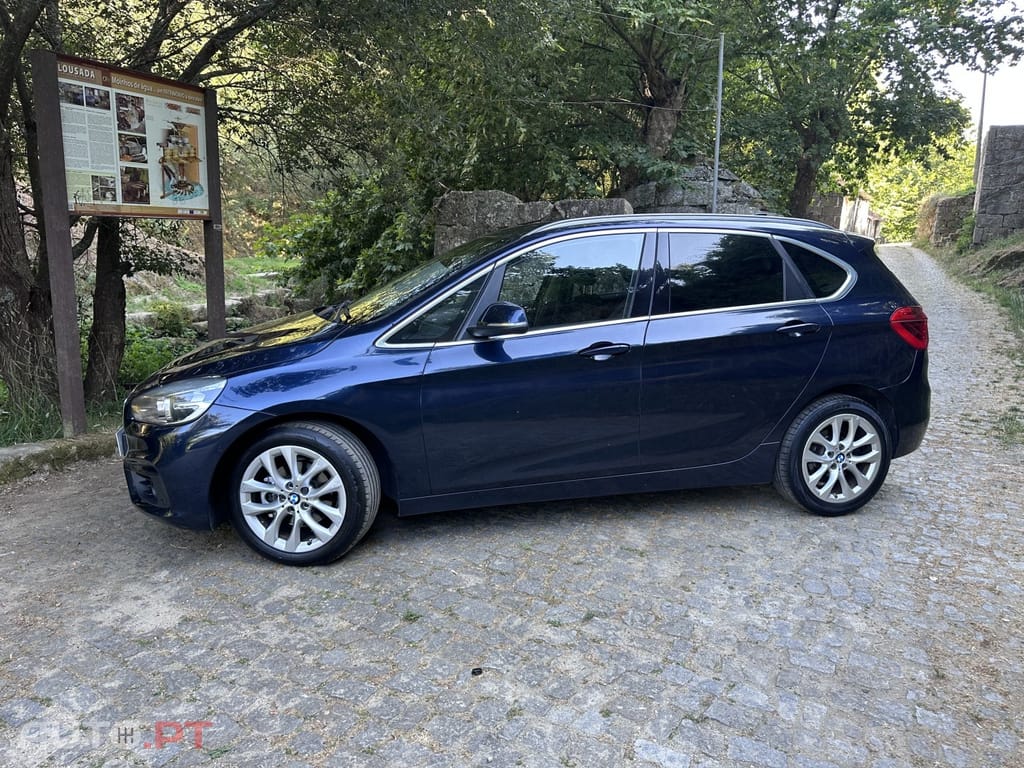 BMW 216 d Line Luxury