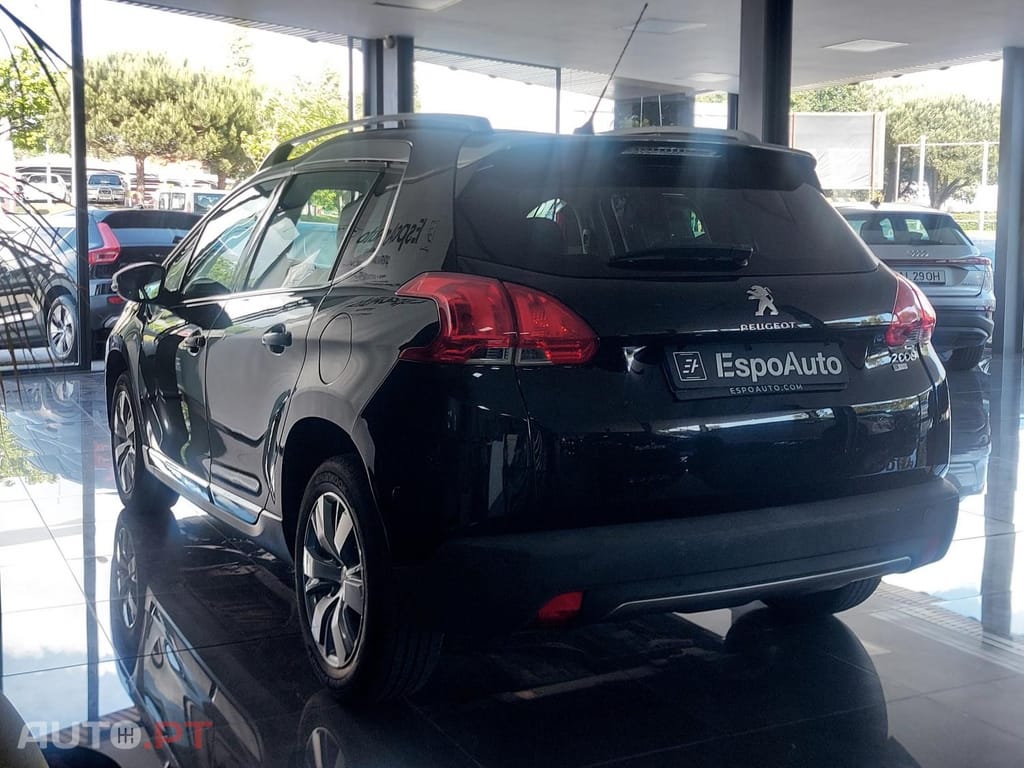 Peugeot 2008 1.2 PureTech Allure