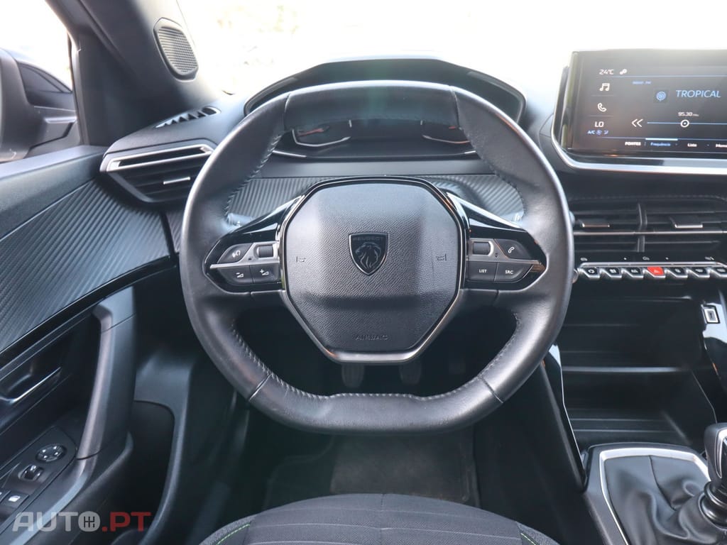 Peugeot 2008 1.2 PureTech Active