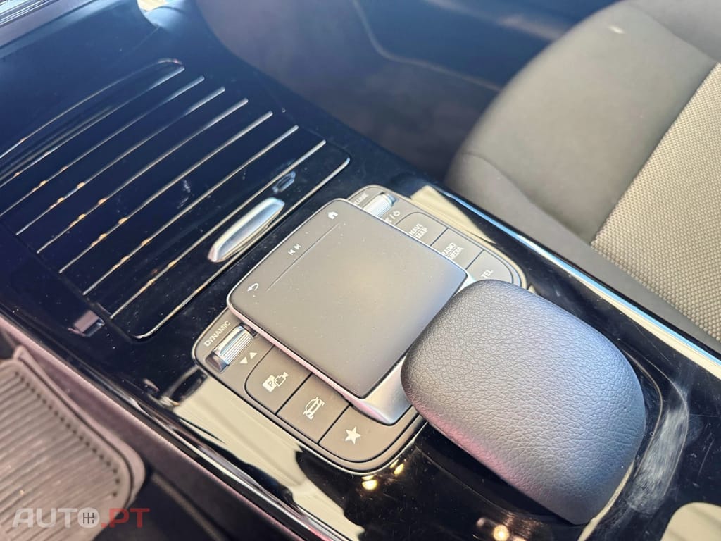 Mercedes-Benz CLA 180 d Shooting Brake 7G-DCT