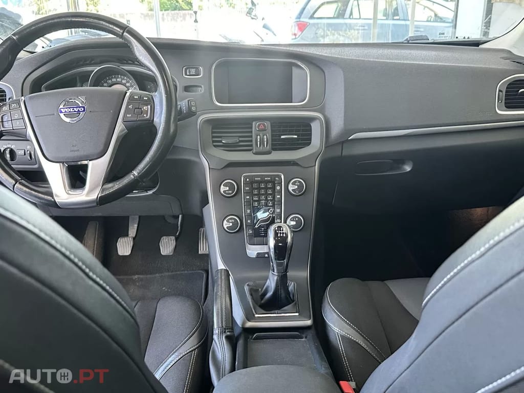 Volvo V40 1.6 D2 Momentum Eco
