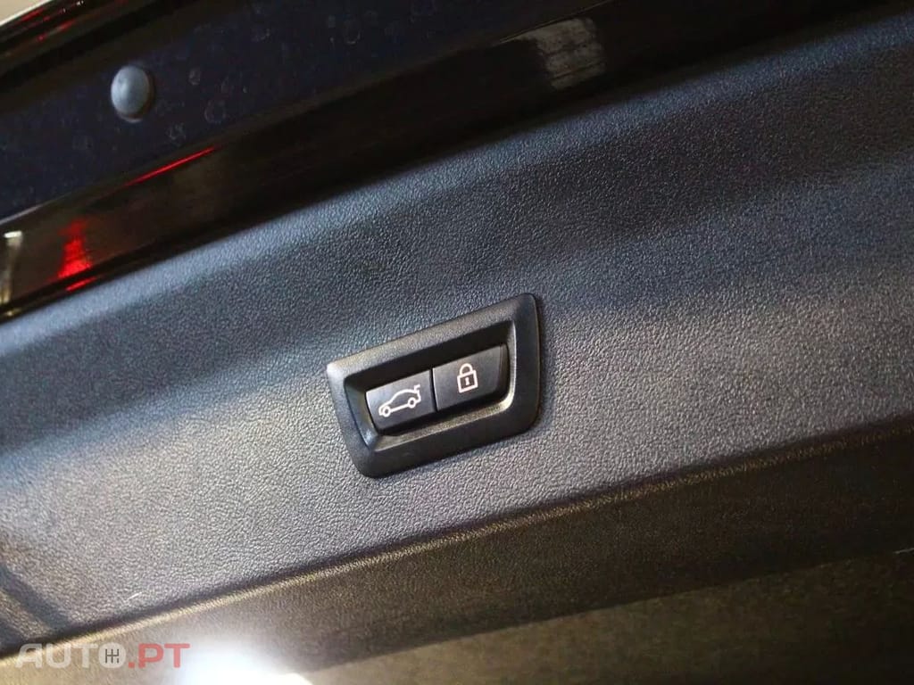 BMW X4 20 d xDrive Pack M Auto — fotografia 24