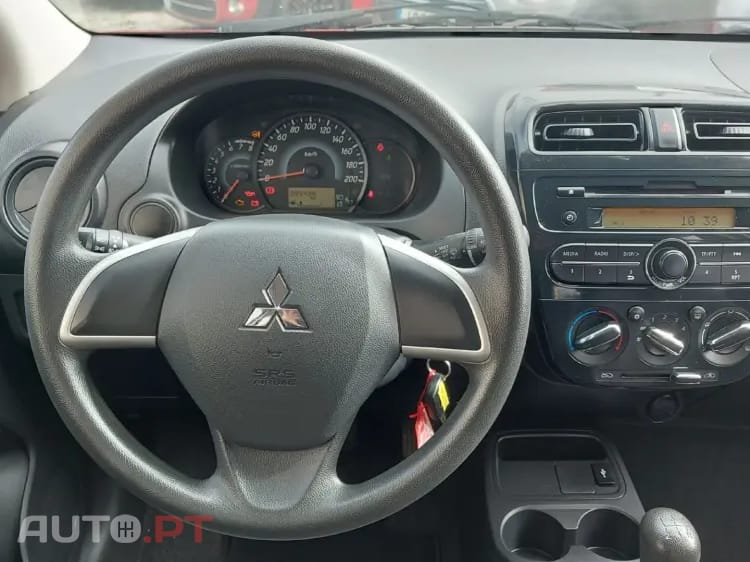 Mitsubishi Space Star Outro