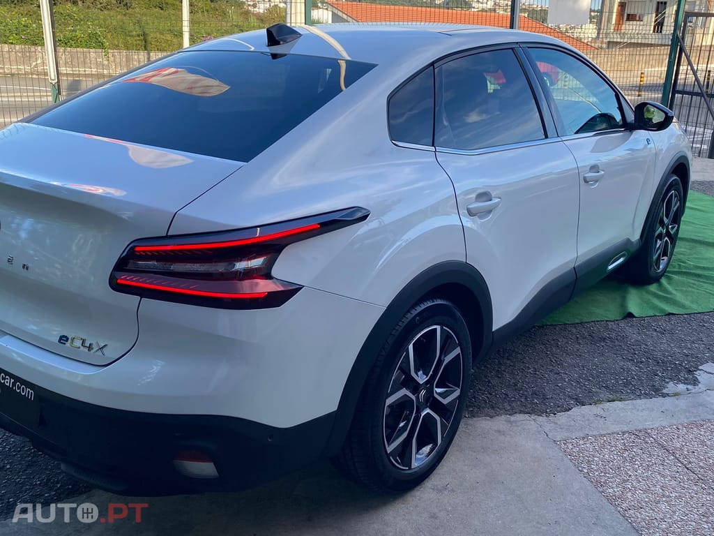 Citroen C4 X Shine Pack