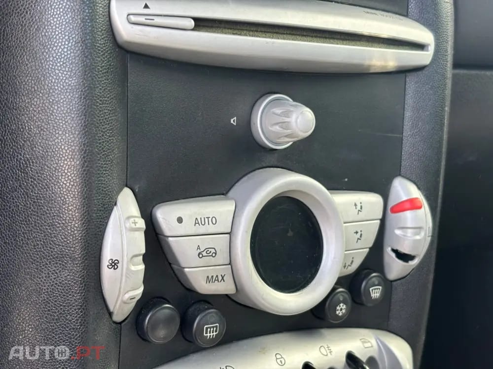 MINI Cooper Cooper D