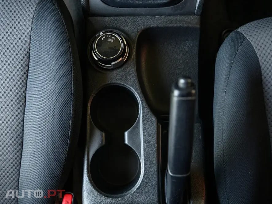 Mitsubishi L200 2.4 DI-D CD Invite Space Cab 3L 4WD