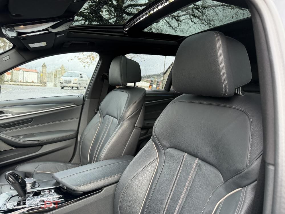 BMW 530 e Pack Desportivo M