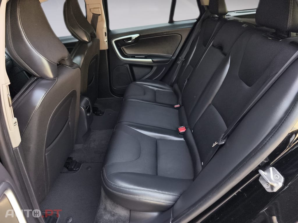 Volvo V60 2.4 D6 Twin Engine Hibrido Plug-In