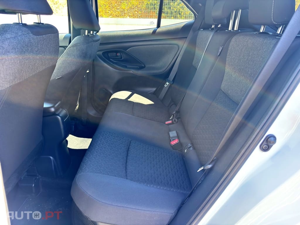 Toyota Yaris Cross 1.5 HDF Square Collection