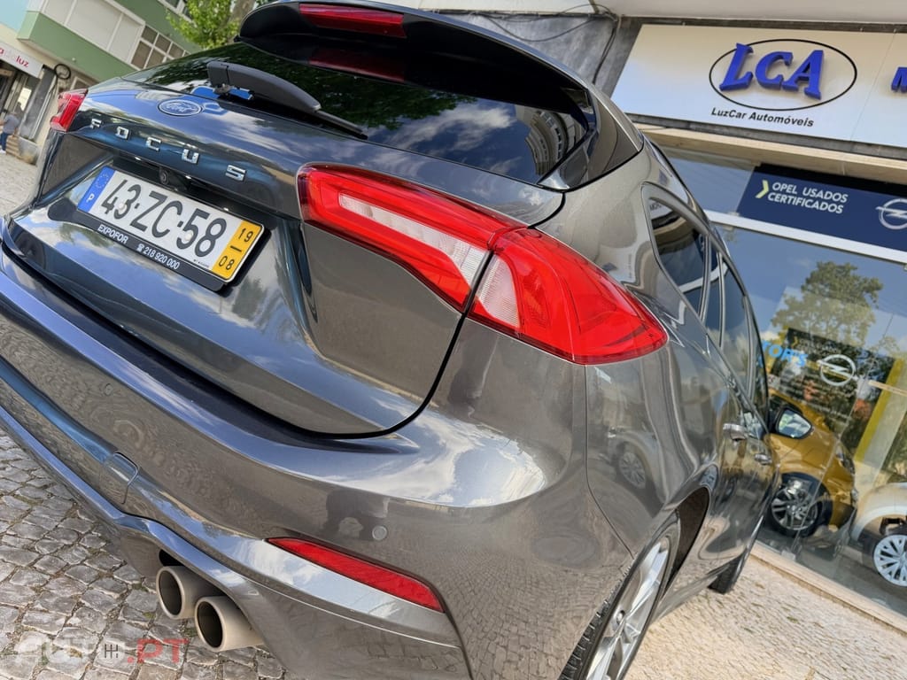 Ford Focus SW 1.0 EcoBoost ST-Line X