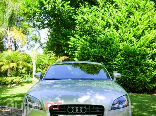 Audi TT 2.0 TFSi S-line S tronic