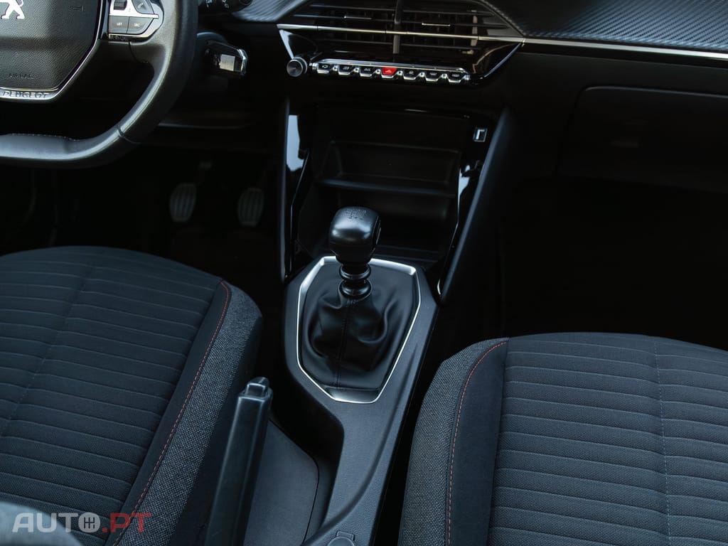 Peugeot 2008 1.2 PureTech Active Pack