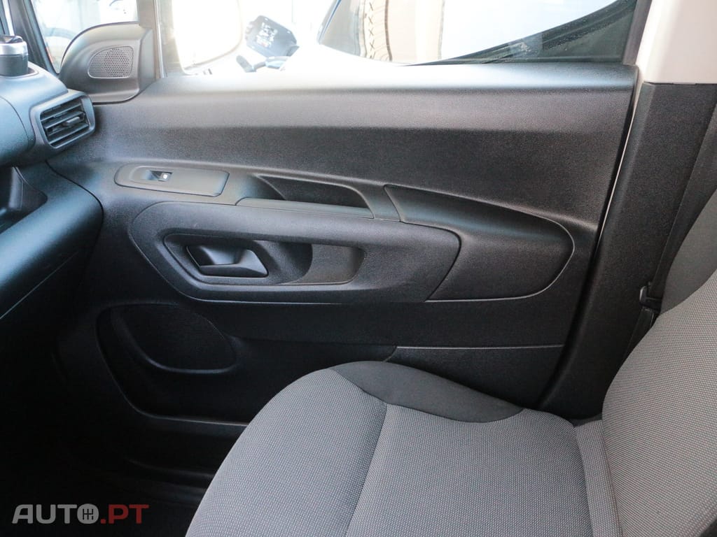 Peugeot Partner 1.6 BlueHDi L1 Premium 3L