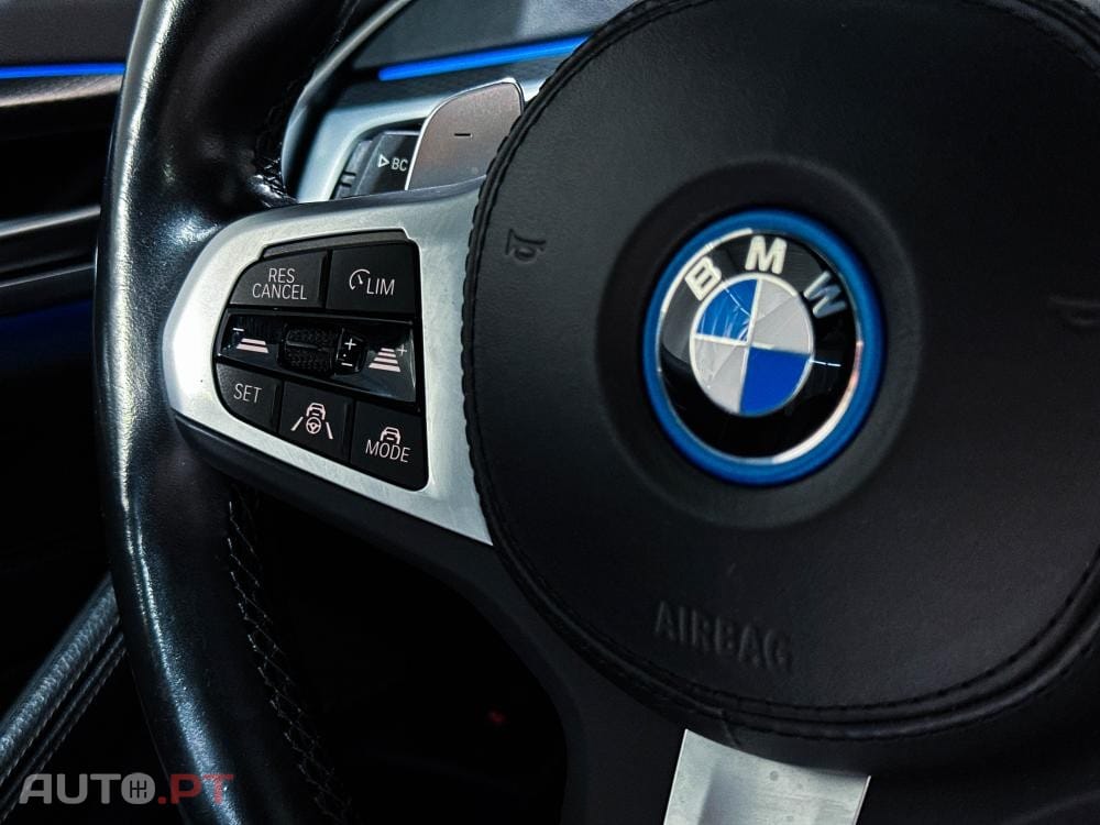 BMW 530 e Pack Desportivo M