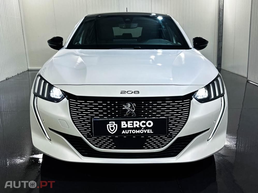 Peugeot E-208 50 kWh GT Pack