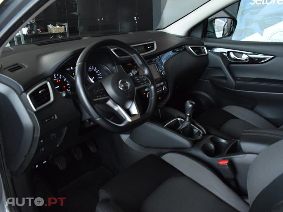 Nissan Qashqai 1.3 DIG-T Tekna Premium