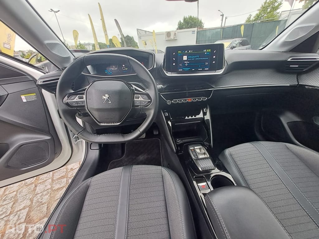 Peugeot E-208 50 kWh Allure