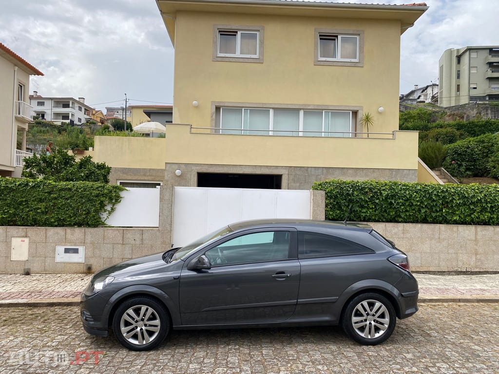 Opel Astra GTC