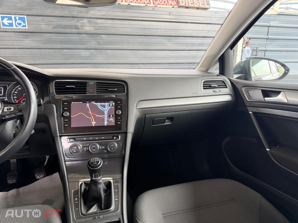 Volkswagen Golf 1.6 TDi Confortline