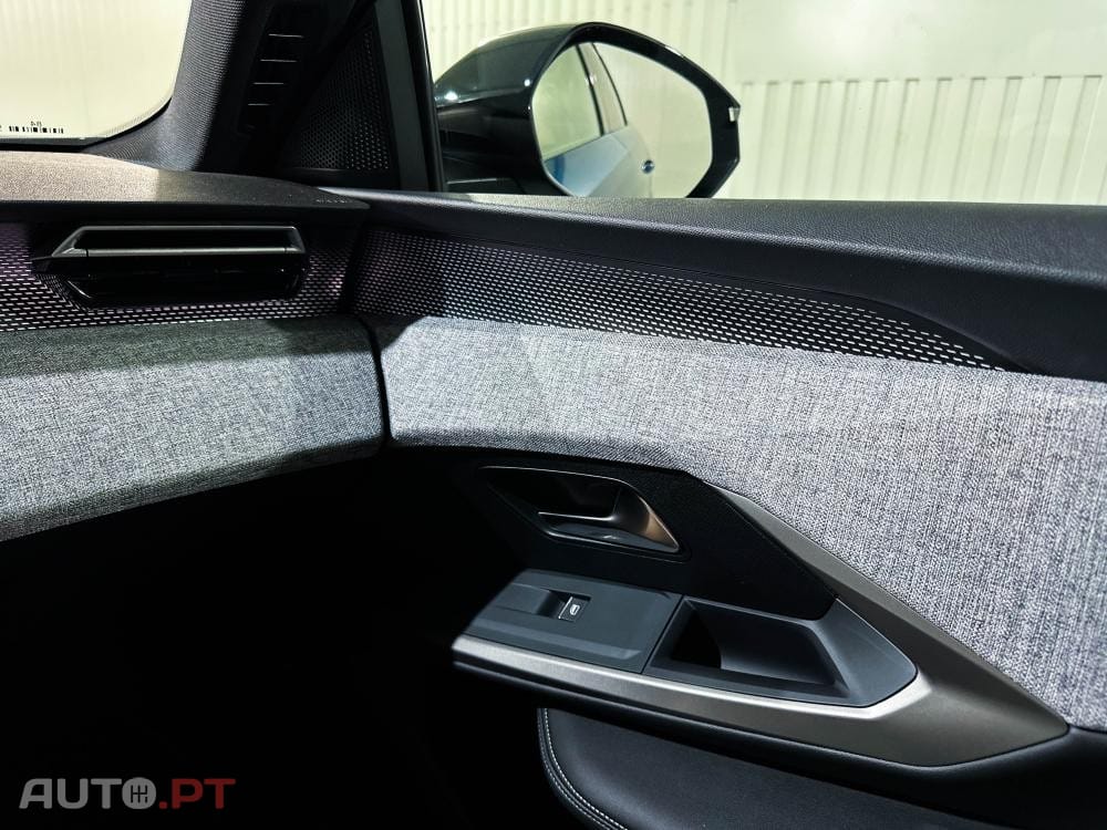 Peugeot E-3008 73 kWh GT