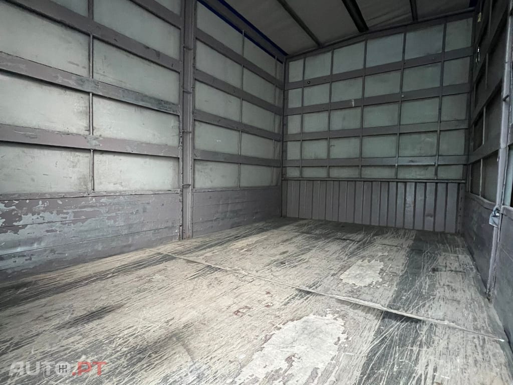 Volkswagen Crafter 35 2.5 TDi 164 Média