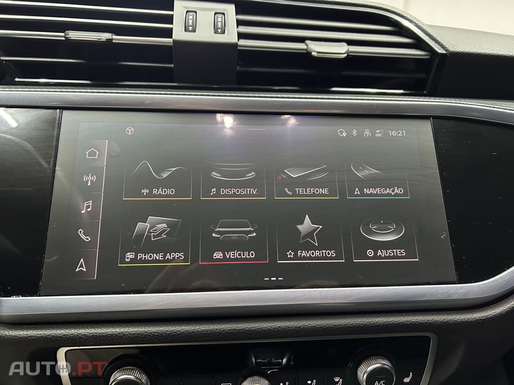 Audi Q3 45 TFSIe S line S tronic