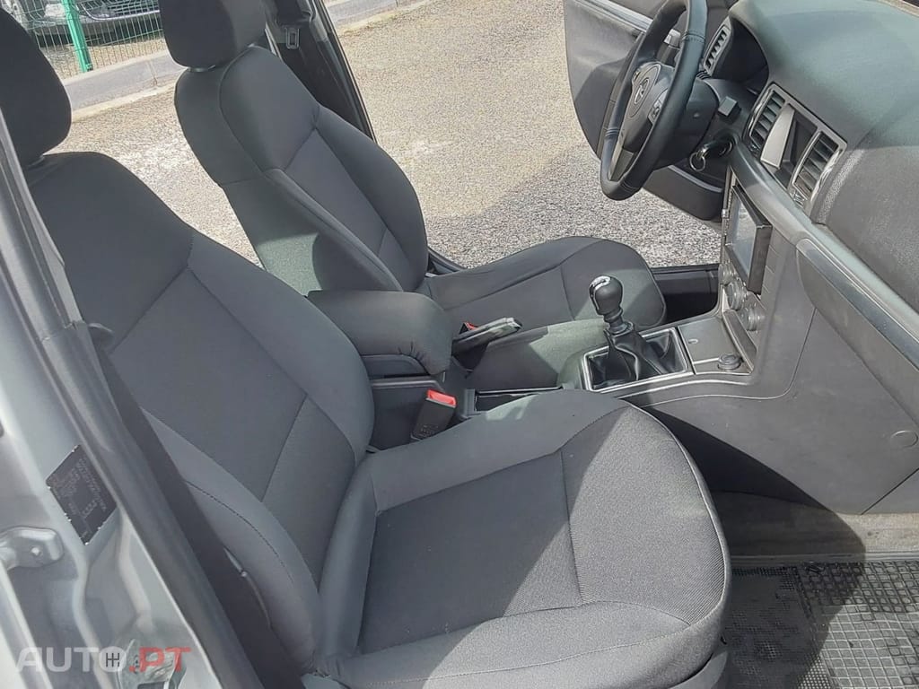 Opel Vectra Caravan 1.9 CDTi Comfort