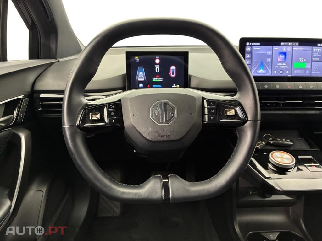 MG MG4 64 kWh Luxury