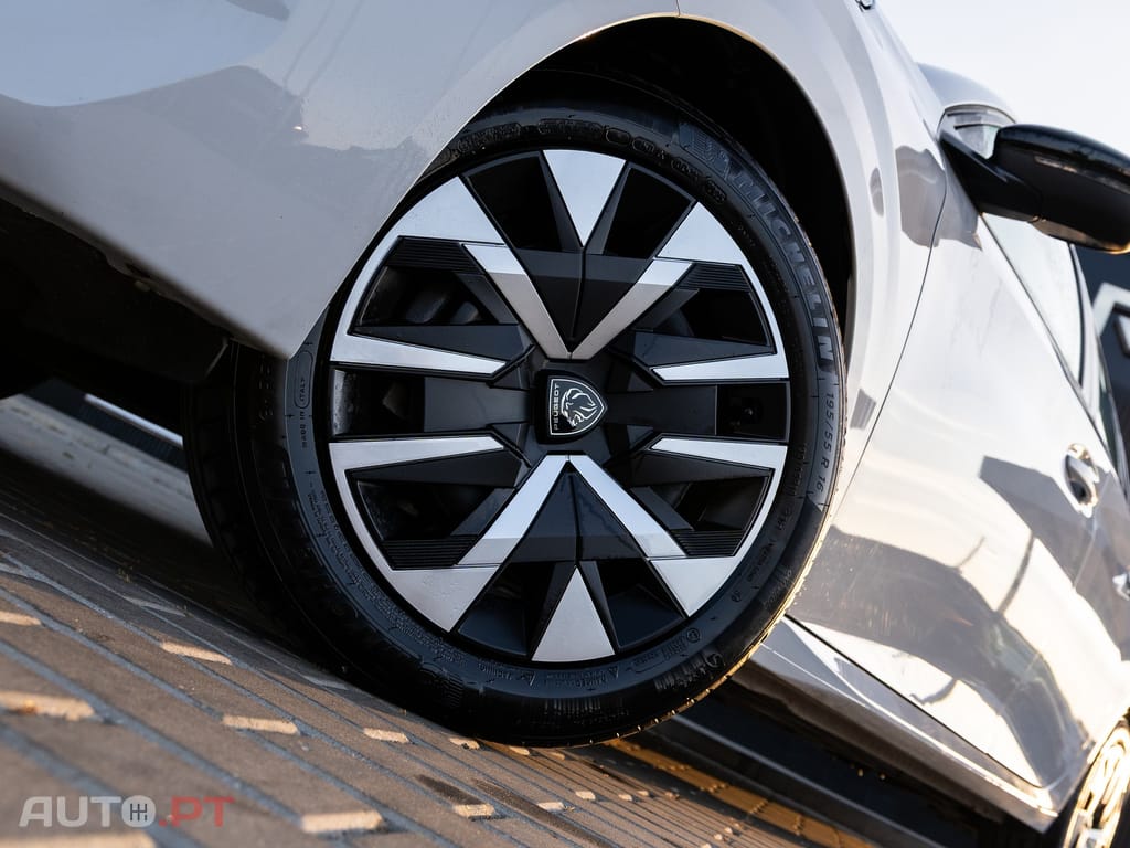 Peugeot 208 1.2 PureTech Style