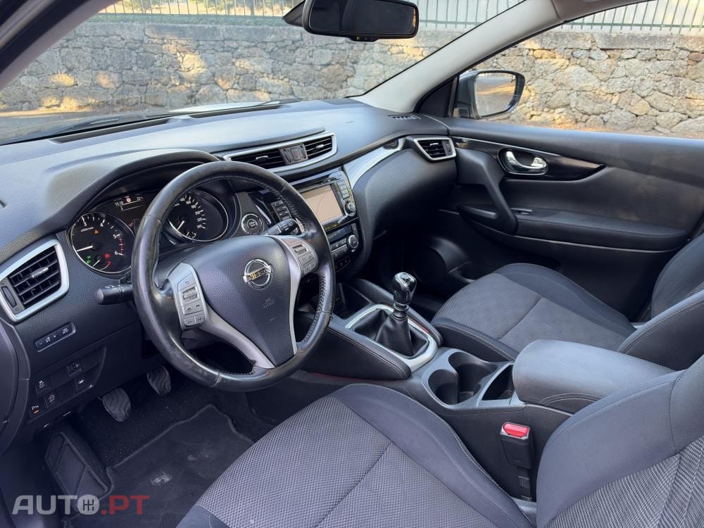 Nissan Qashqai 1.5 dCi N-Connecta 18