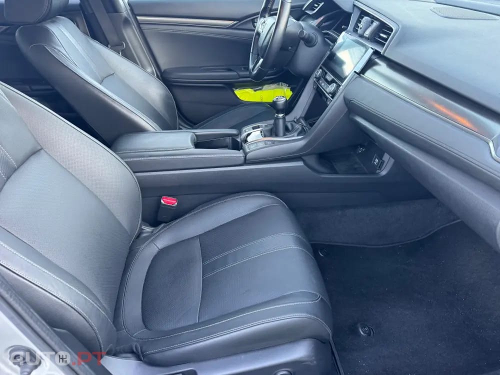 Honda Civic 1.0 i-VTEC Executive Premium