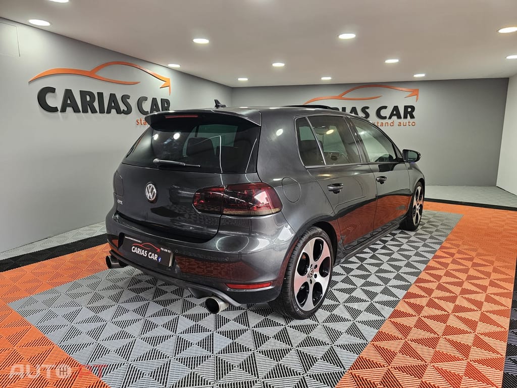 Volkswagen Golf 2.0 GTI DSG