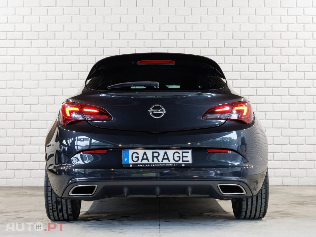 Opel Astra GTC OPC 2.0 T