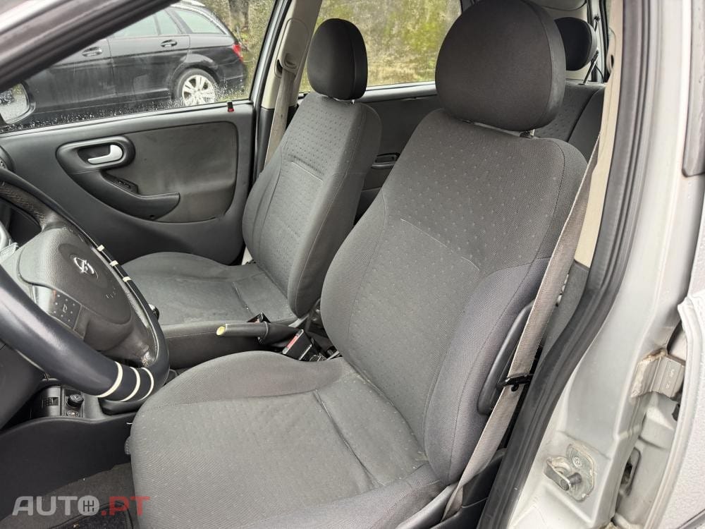 Opel Corsa 1.2 16V Enjoy