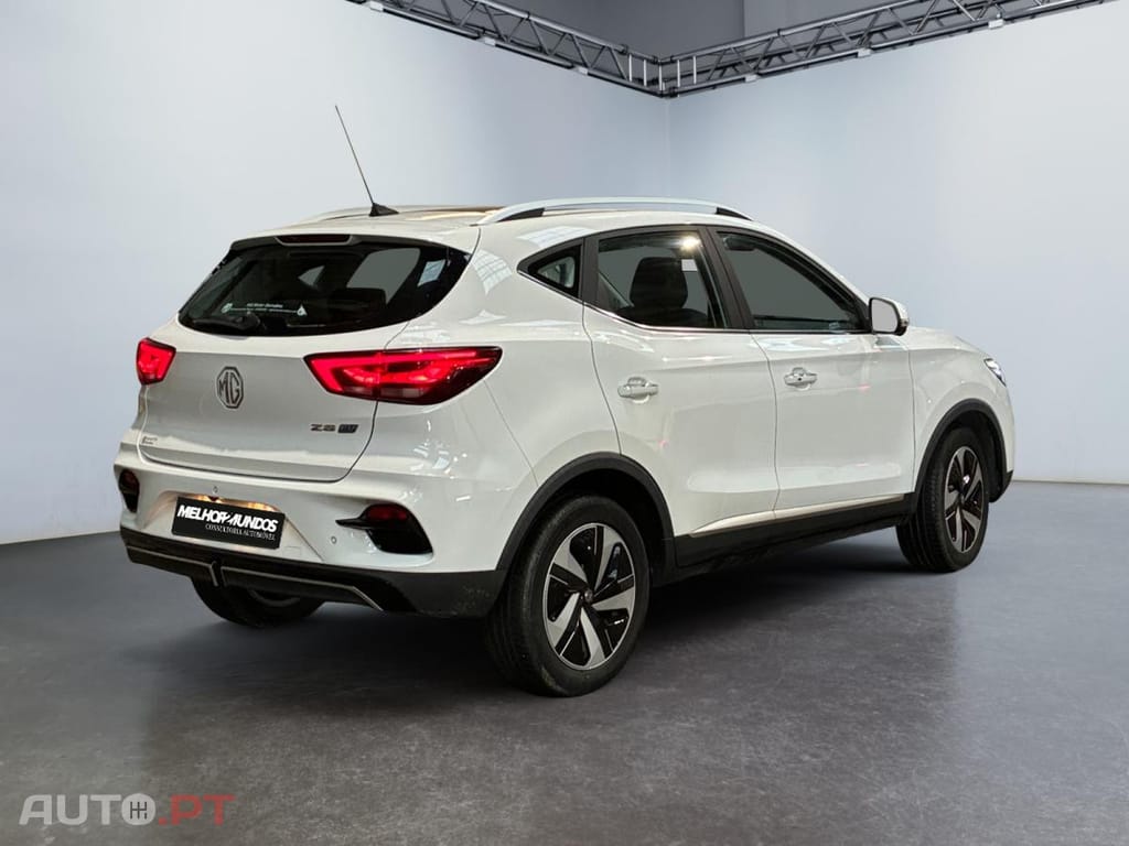 MG ZS EV Standard Luxury