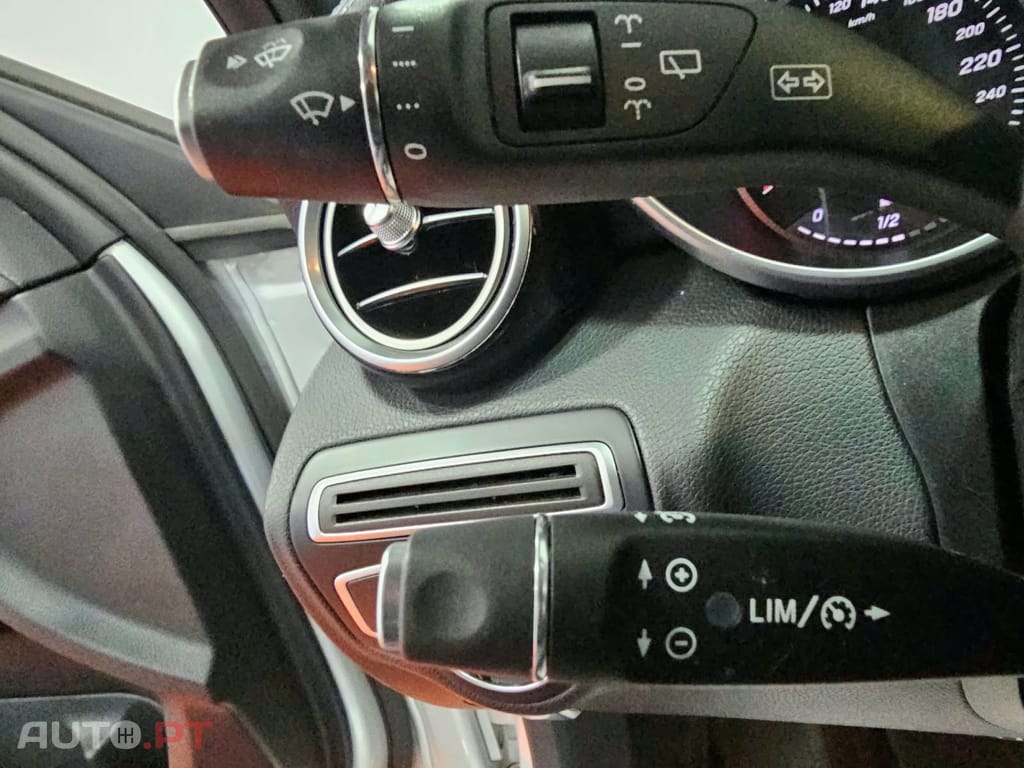 Mercedes-Benz C 300 h AMG Line