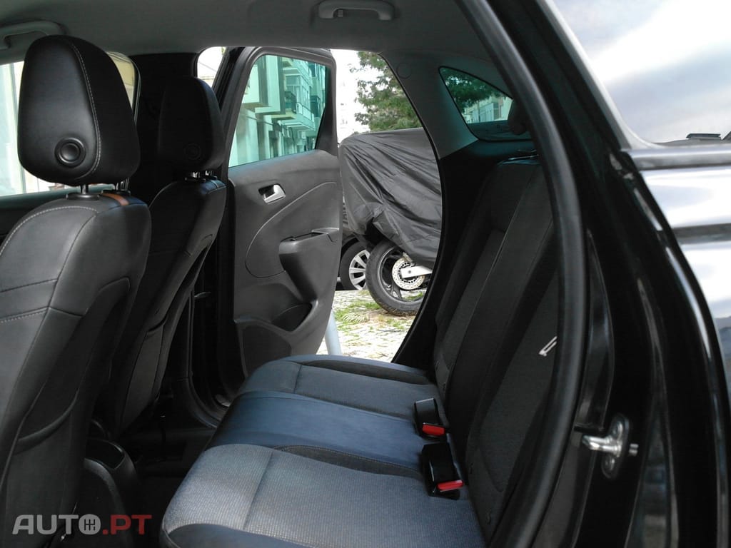 Opel Crossland 1.2 T Edition