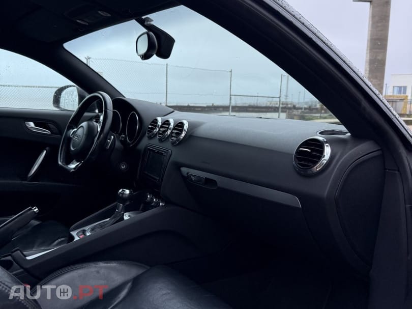 Audi TT 2.0 TFSI S tronic