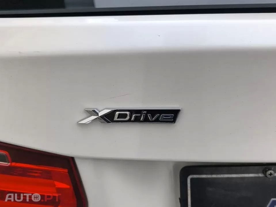BMW 318  D Xdrive Luxury Line
