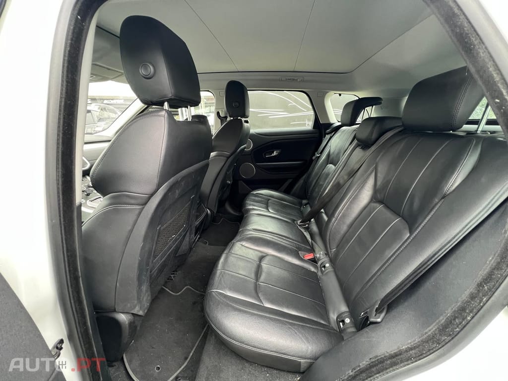 Land Rover Evoque D240 HSE